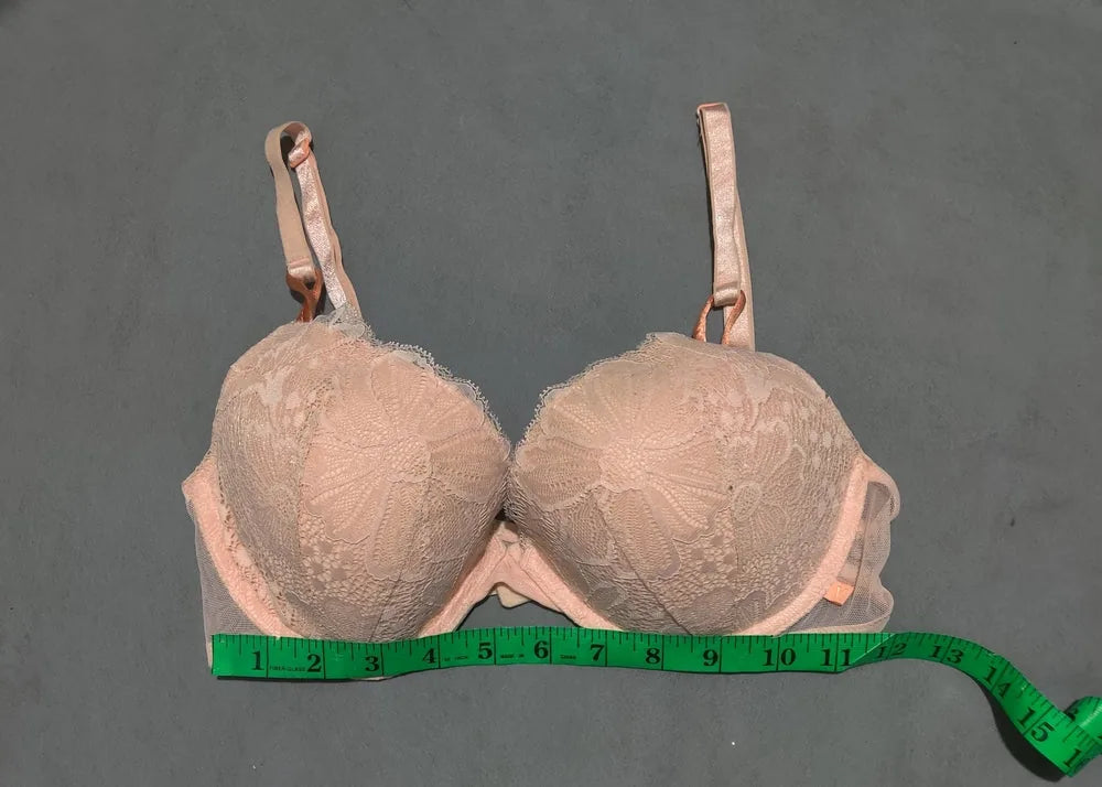 Victoria's Secret Women Cream Sport Bra 36C XL – Preloved Labels (view 4)