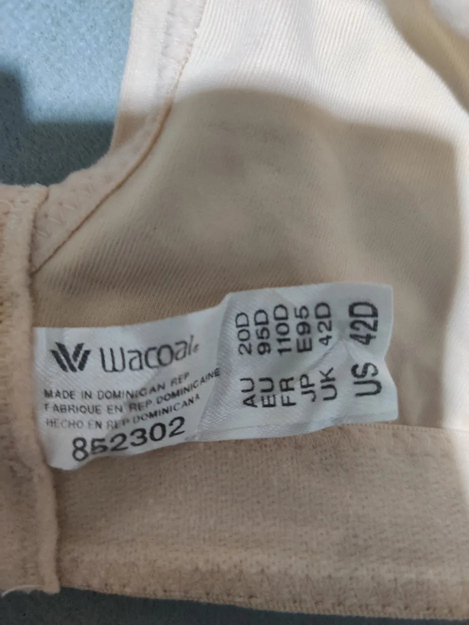 Wacoal Women Cream Sport Bra 42D 2XL – Preloved Labels (view 3)