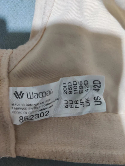 Wacoal Women Cream Sport Bra 42D 2XL – Preloved Labels (view 3)