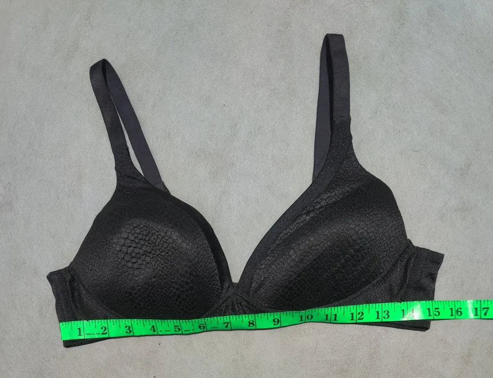 Warner's Women Black Sport Bra 38B L – Preloved Labels (view 4)