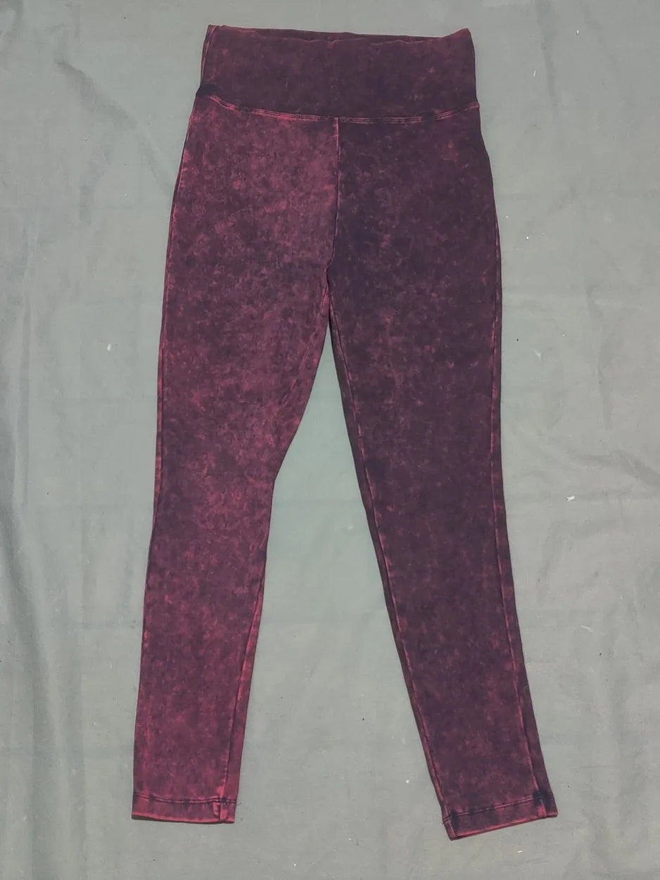 Zenana Signature Women Maroon Sport Tights – Preloved Labels (view 2)