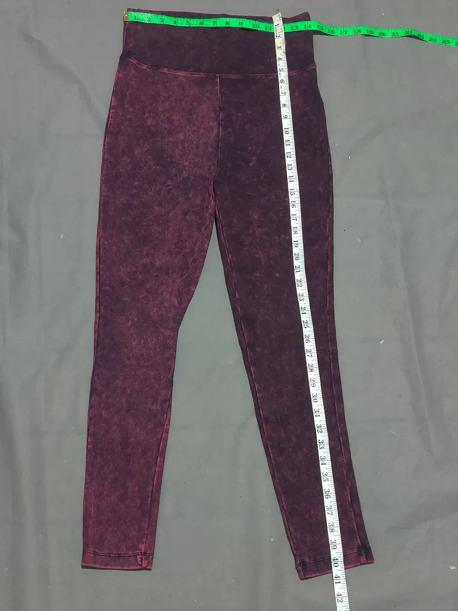 Zenana Signature Women Maroon Sport Tights – Preloved Labels (view 4)