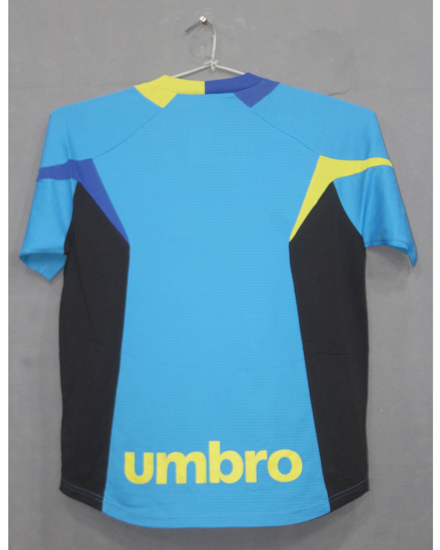 Umbro Branded Original For Polyester Sports V Neck Men T Shirt | Preloved Labels