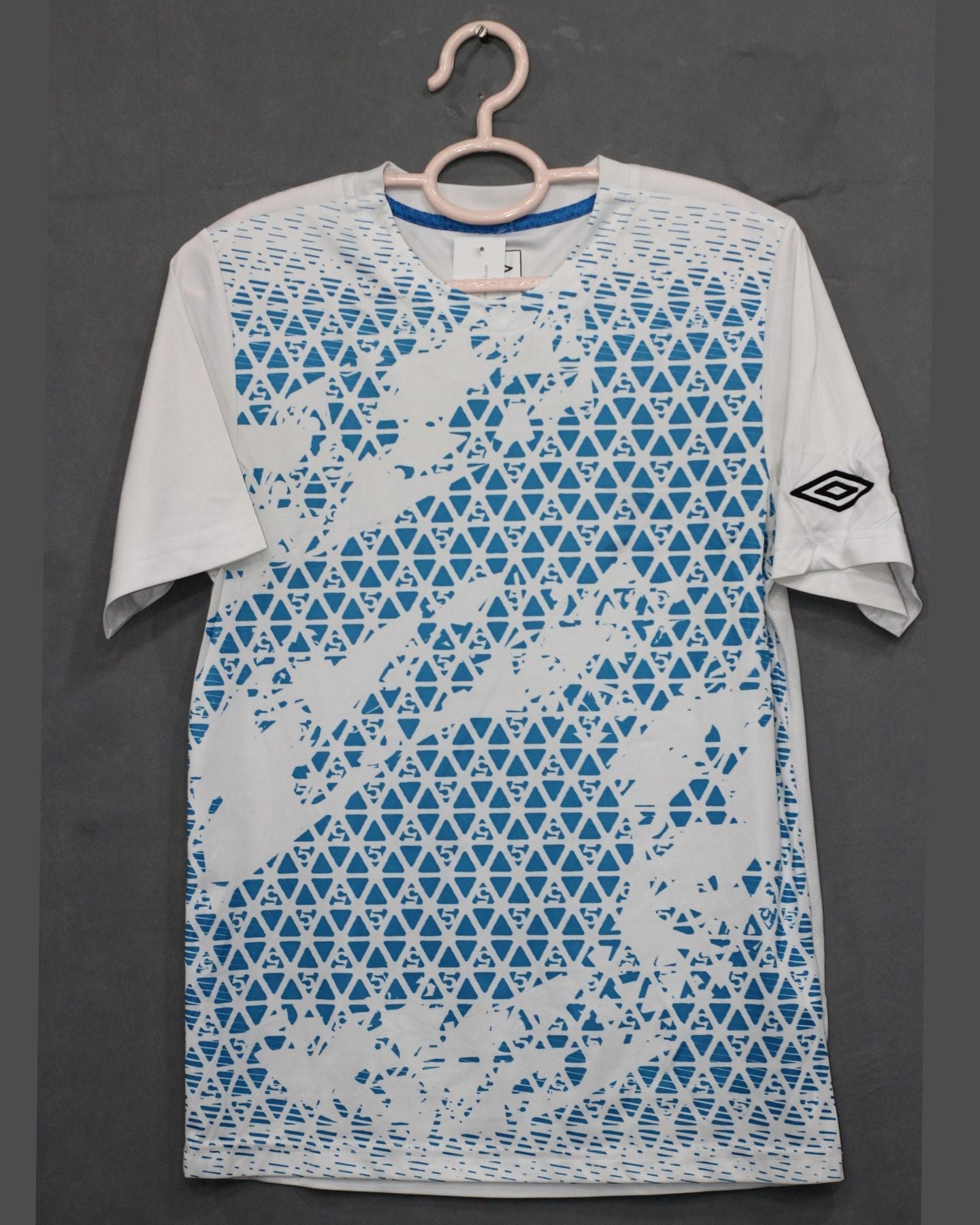 Umbro Branded Original For Polyester Sports Round Neck Men T Shirt | Preloved Labels