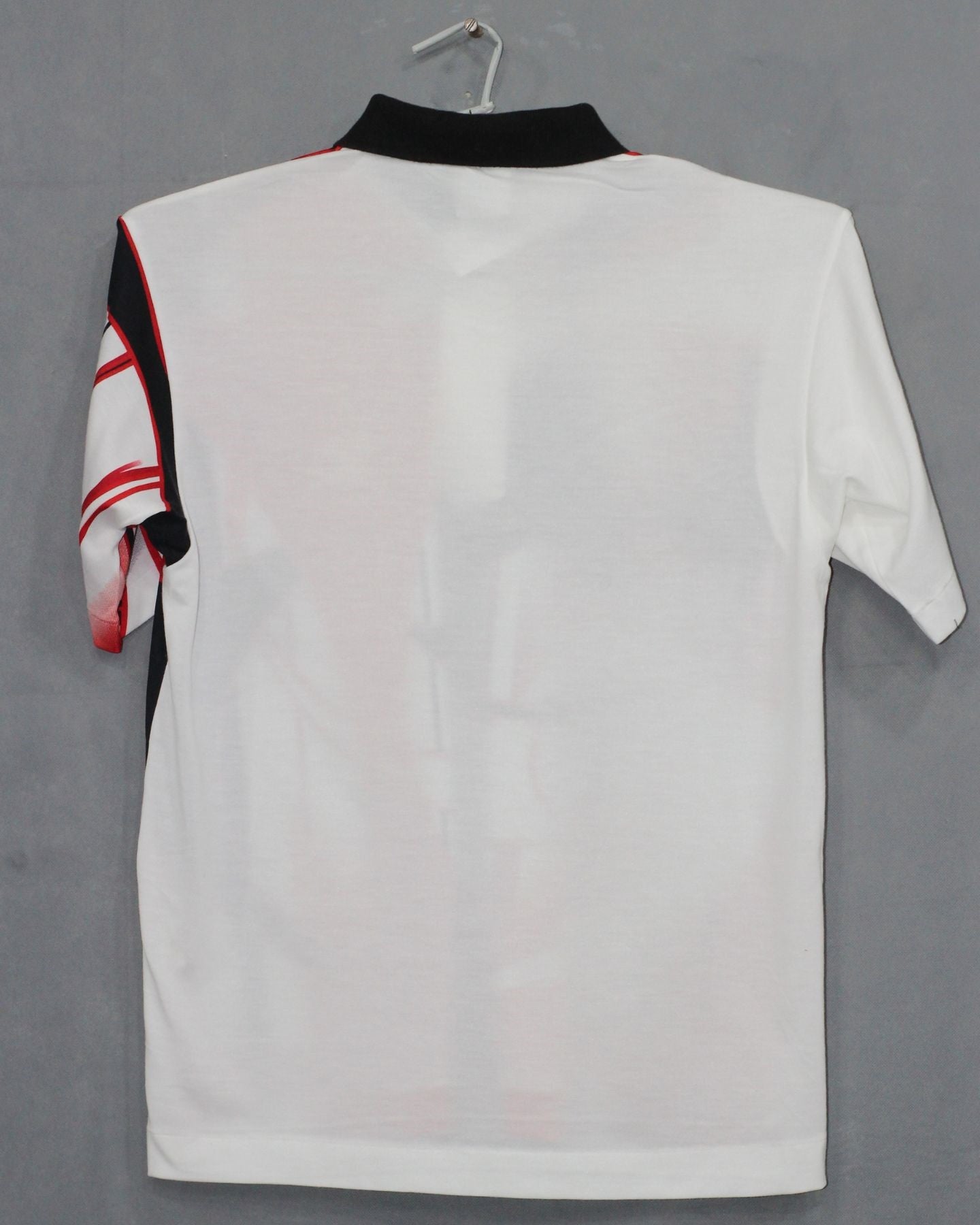 Mizuno Branded Original Sports Polo T Shirt For Men | Preloved Labels