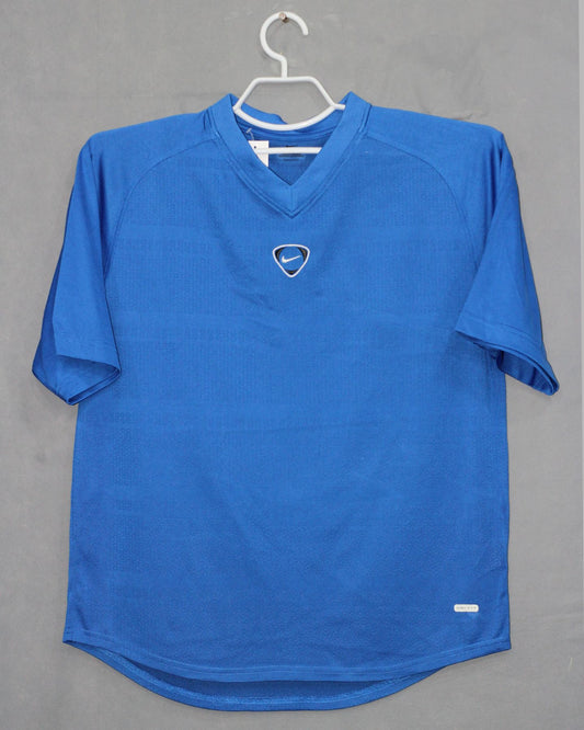 Nike Vintage Branded Original For Sports V Neck Men T Shirt Medium | Preloved Labels