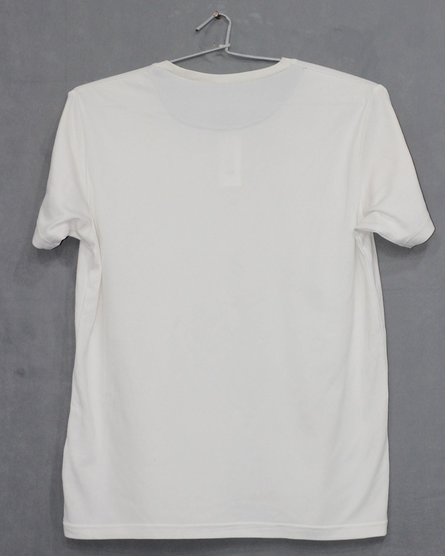 Umbro Branded Original For Sports Round Neck Men T Shirt | Preloved Labels