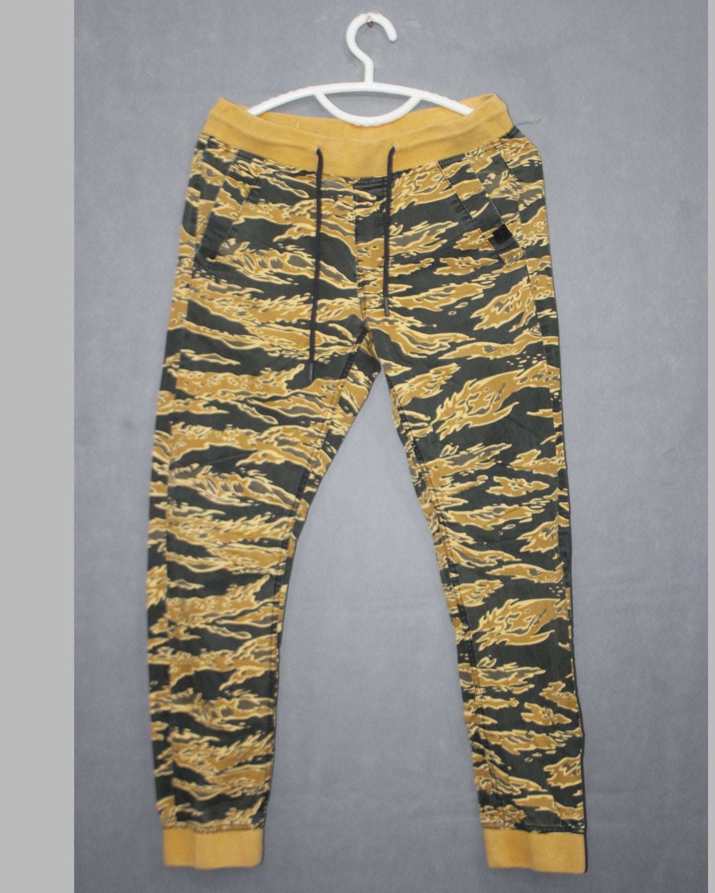 Cropp Branded Original Cotton For Men Cargo Pant | Preloved Labels