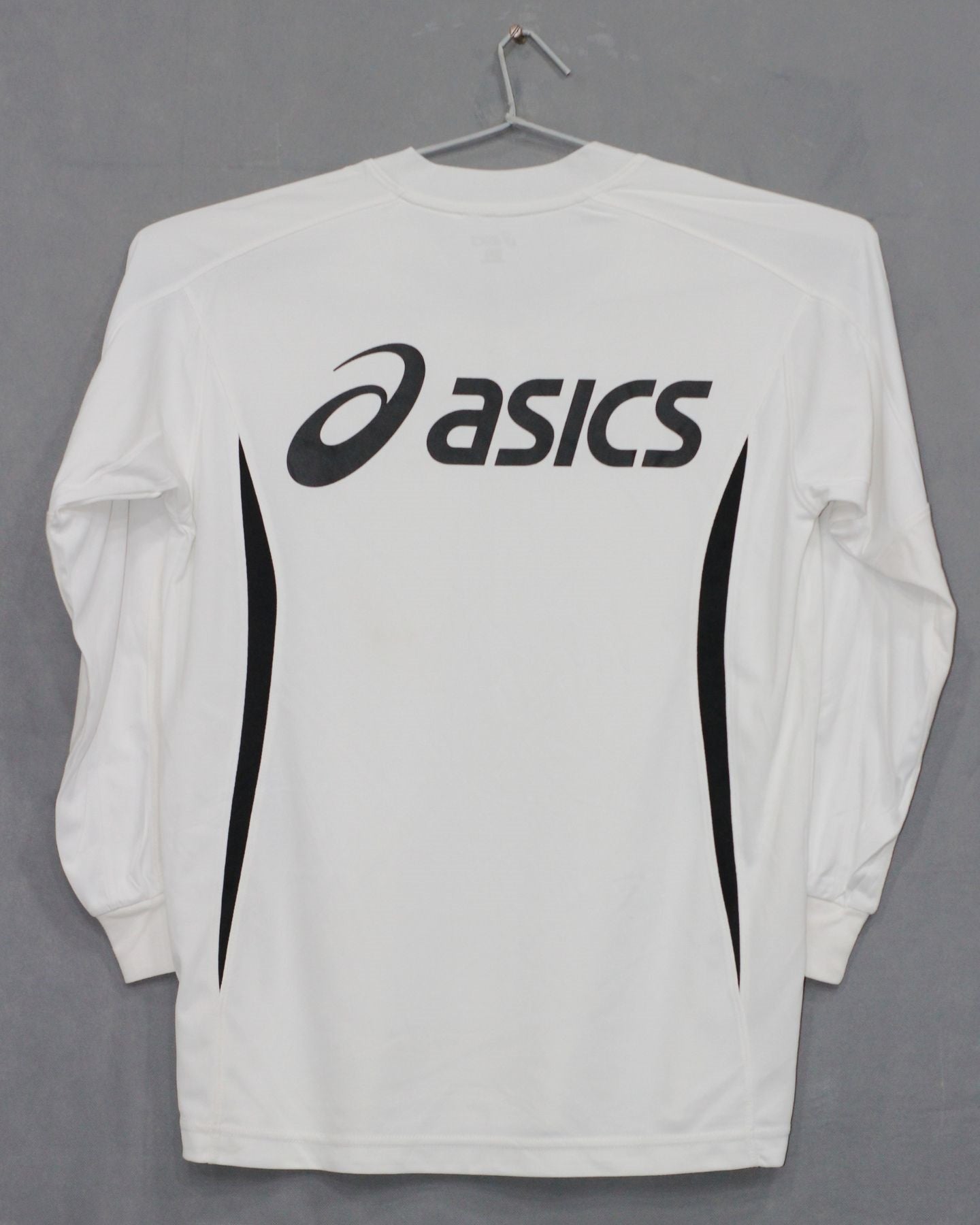 Asics Branded Original For Sports V Neck Men T Shirt | Preloved Labels